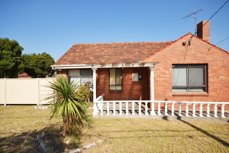 5 Coleman Crescent, Reservoir