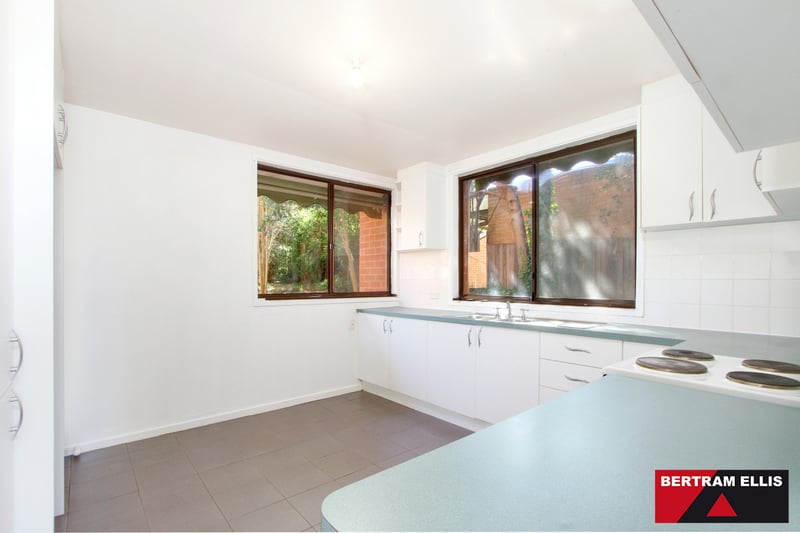 76 Livingston Avenue, Kambah - Thumbnail 4