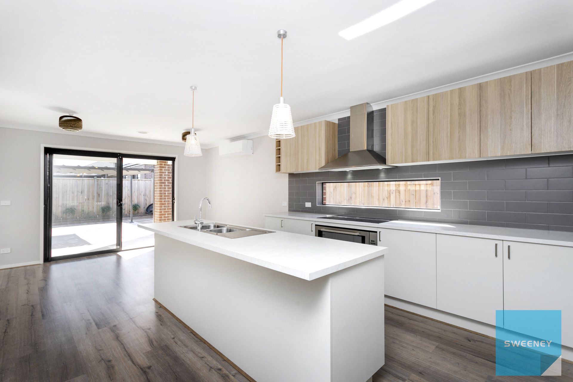 18 Wavell Parade, Fraser Rise - Thumbnail 8