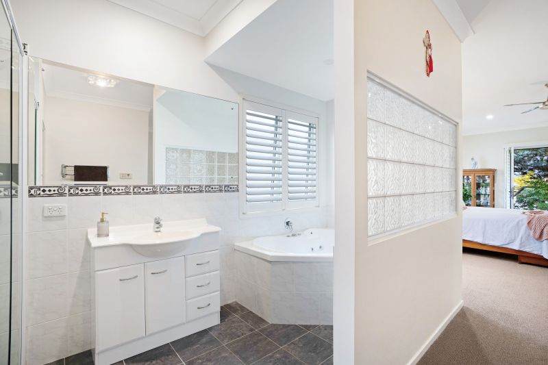 Real Estate For Sale 61 Lakin Street Bateau Bay , NSW