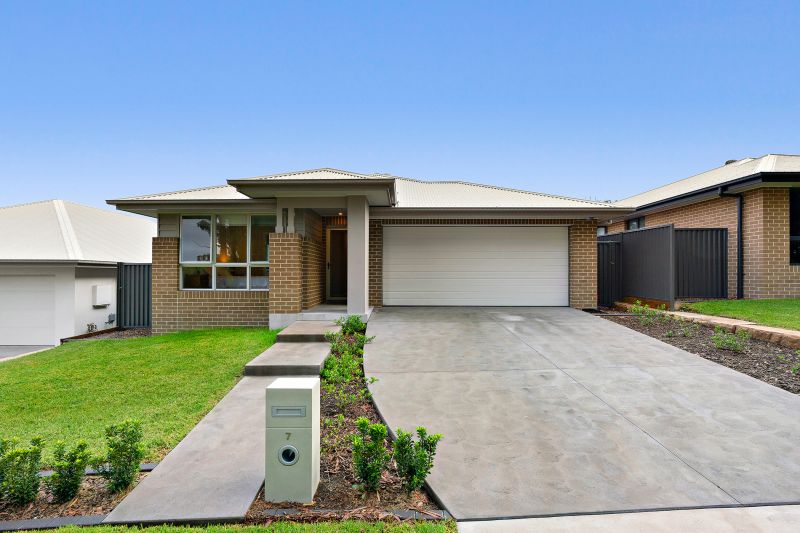 Real Estate For Sale 7 Carrera Crescent Cooranbong , NSW