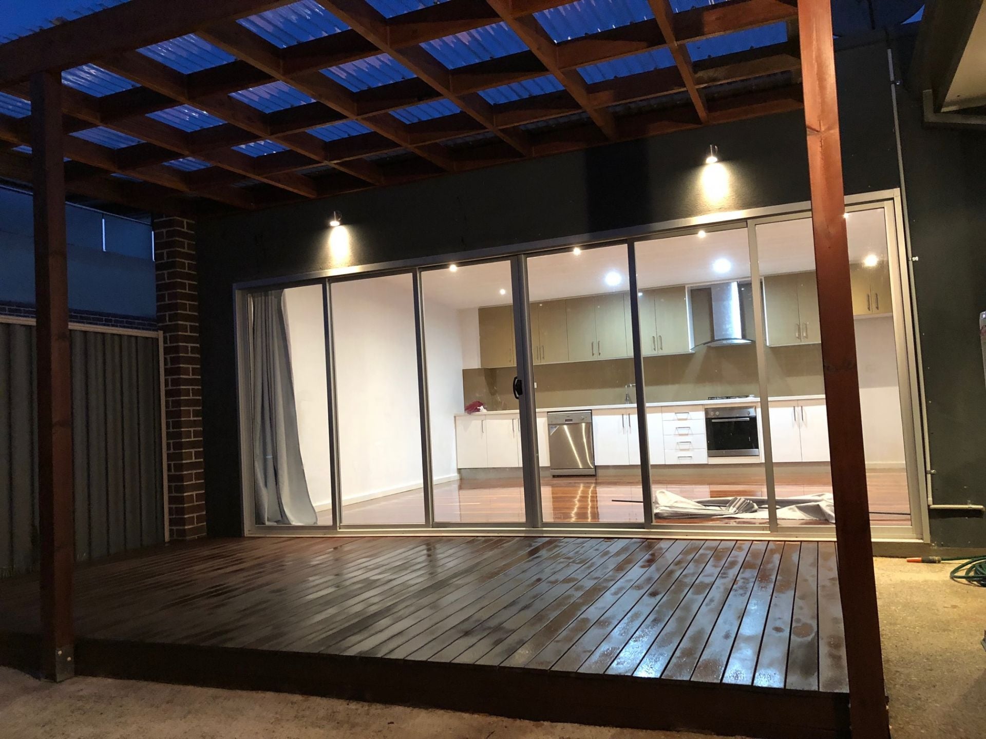 Stylish 2 Bedroom + Study!