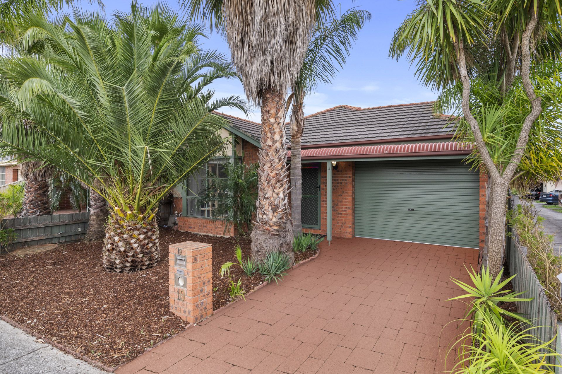 AFFORDABLE START IN A GREAT LOCATION
