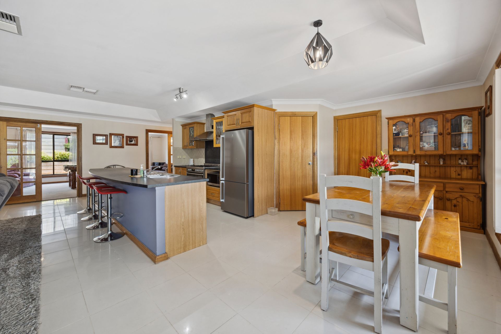 37 St Marks Drive, Woodside Adcock Real Estate