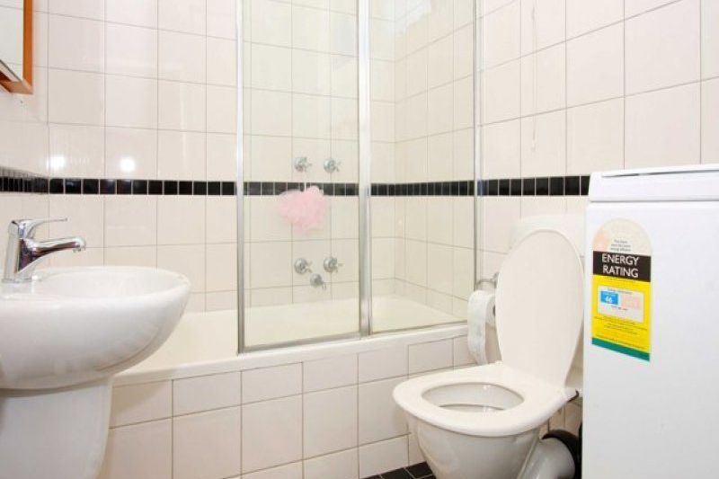 An Enamoring Apartment Right In The Pulse Of Thornbury.