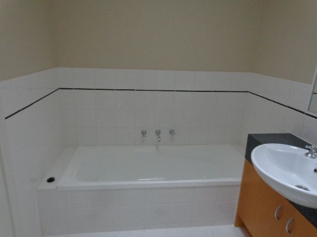 **Low maintenance living in fantastic location**