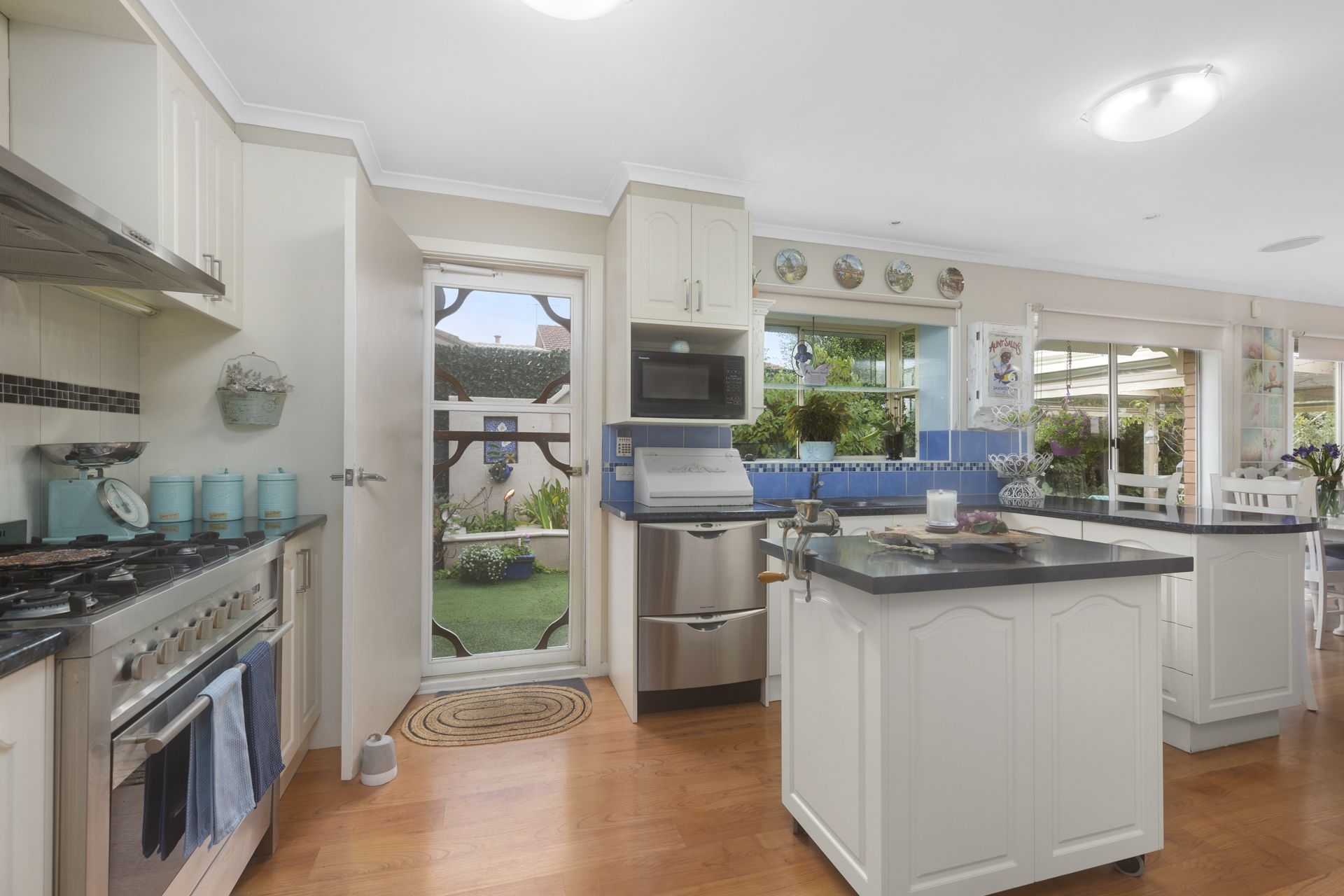 SOMETHING SPECIAL -            
LAND APPROX 658m2