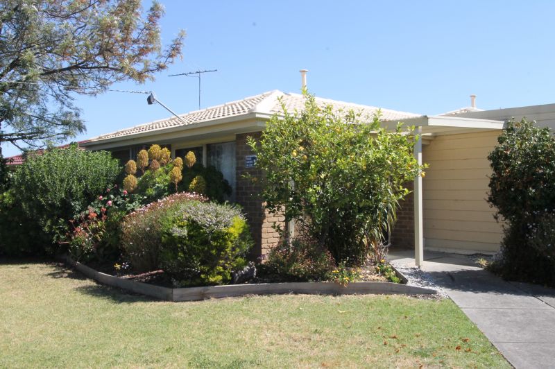 8 Bouverie Place, Epping
