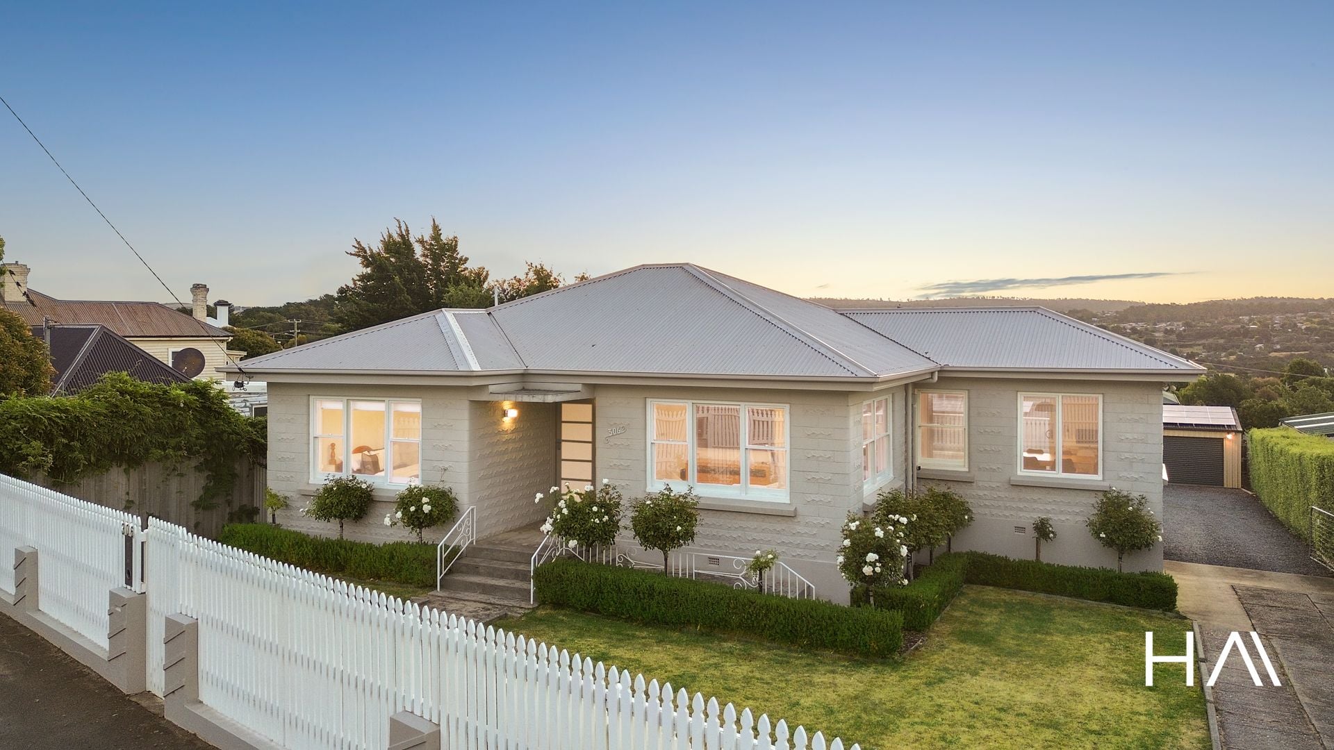 306 St Leonards Road St Leonards, St Leonards - Thumbnail 4