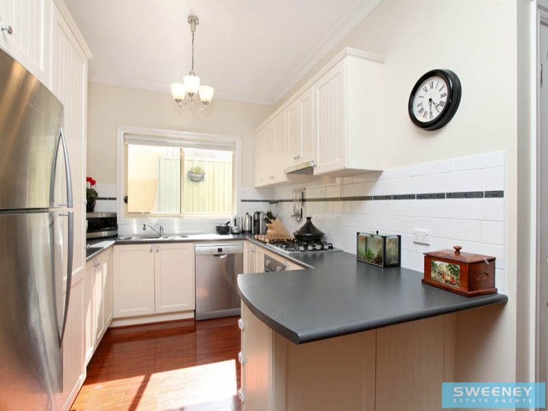 27 Asthima Way, Caroline Springs - Thumbnail 7