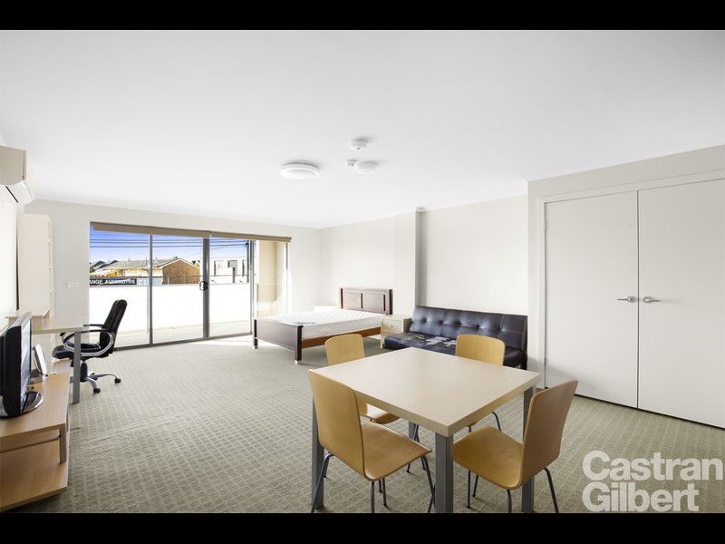 2/109 Grange Road, Glen Huntly - Thumbnail 3