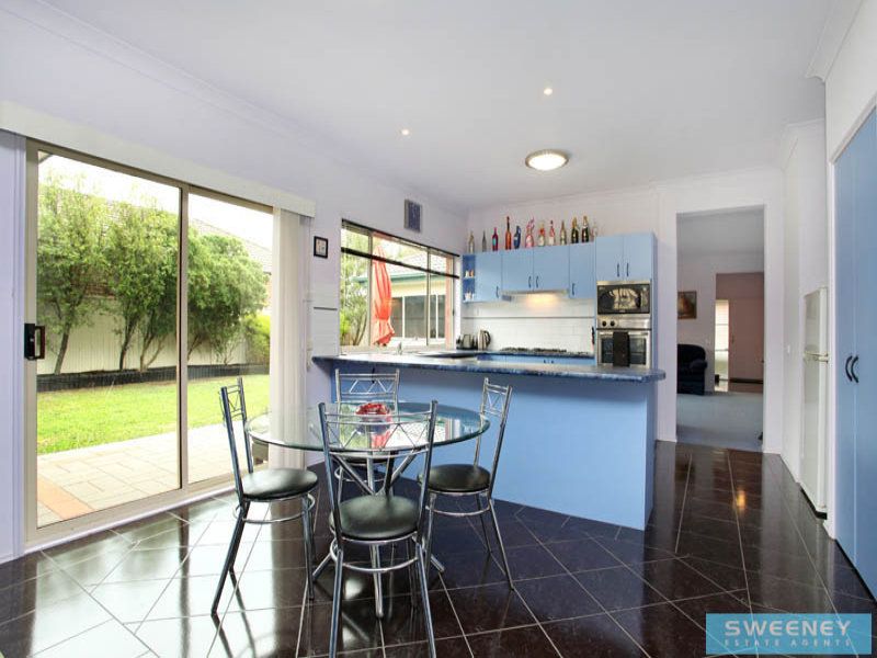 4 Grove Hall Place, Caroline Springs - Thumbnail 4