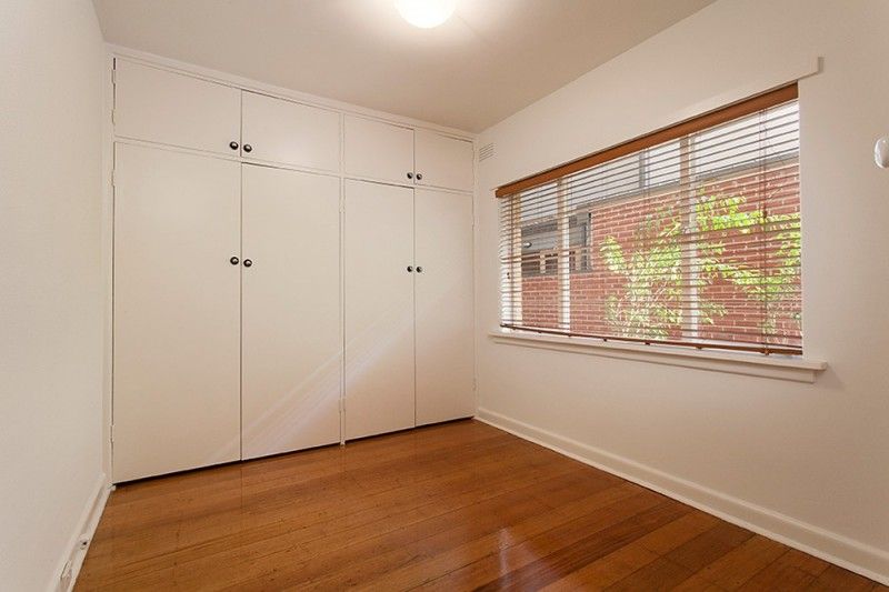 2/98 Grosvenor Street, St Kilda East - Thumbnail 4