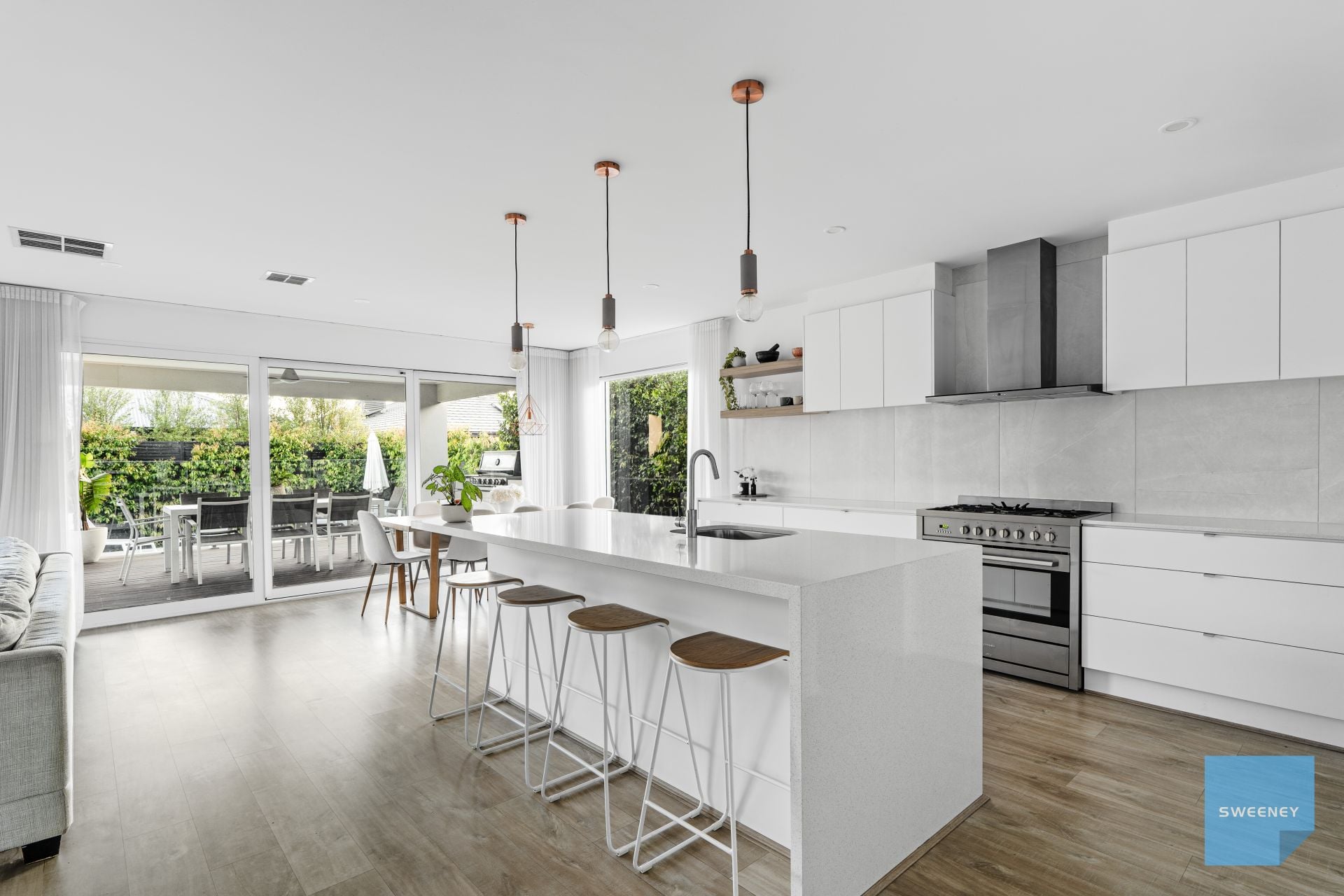 13 Wander Way, Fraser Rise - Thumbnail 5