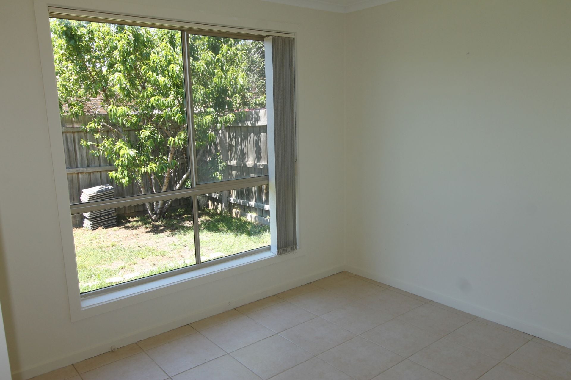 Spacious Home in Mill Park Lakes Estate