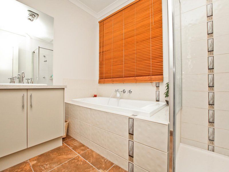 23 Goodenia Way, Caroline Springs - Thumbnail 6