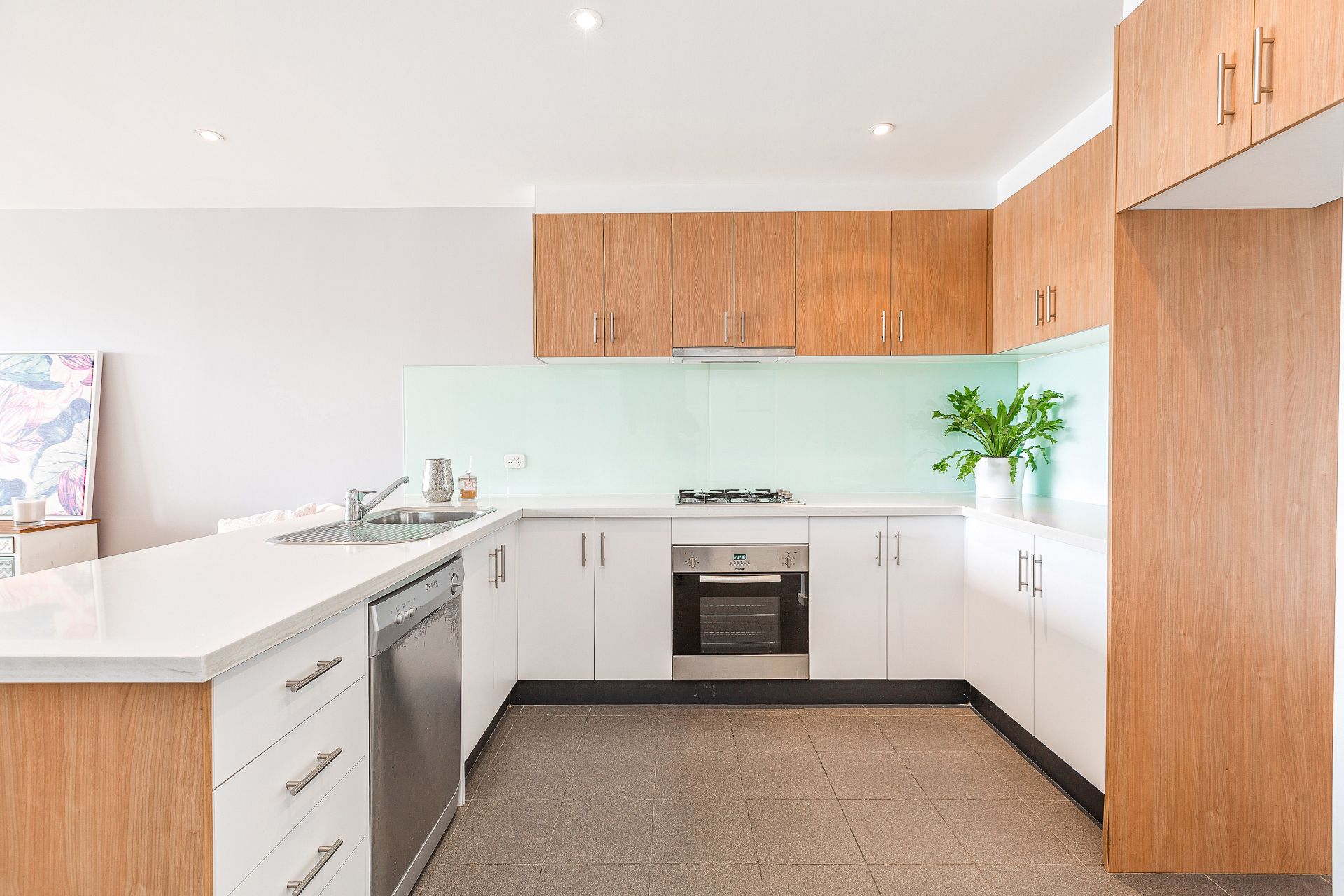 206/250 Barkly Street, Footscray - Thumbnail 6