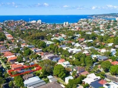 SOLD BY CRANSTON SCHWARZ & SANDY WOODHOUSE - 9939 5400