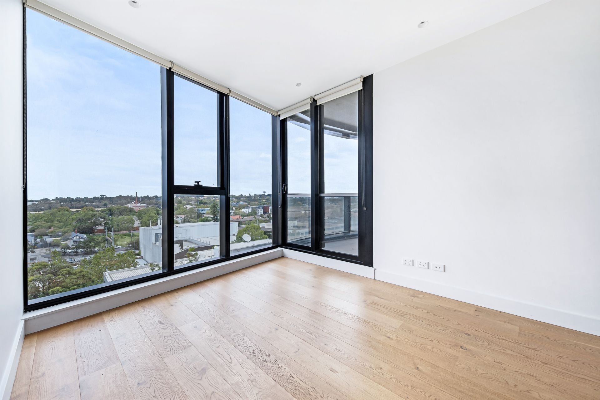 822/850 Whitehorse Road Box Hill VIC, Box Hill - Thumbnail 2