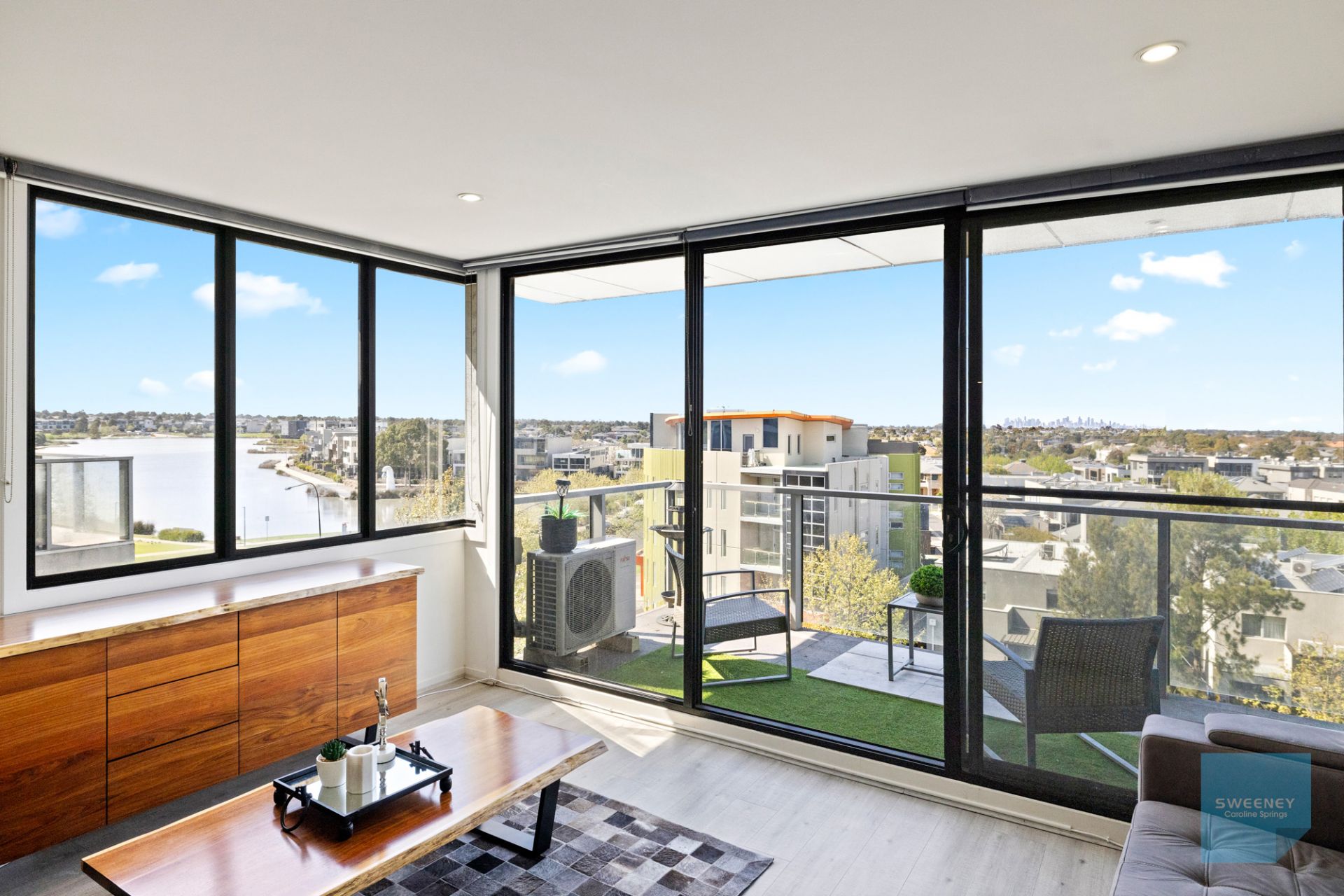 33/1 Woodward Way, Caroline Springs - Thumbnail 6