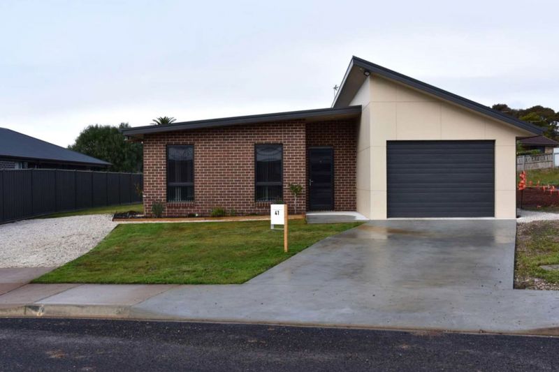 41 Dana Drive, Devonport