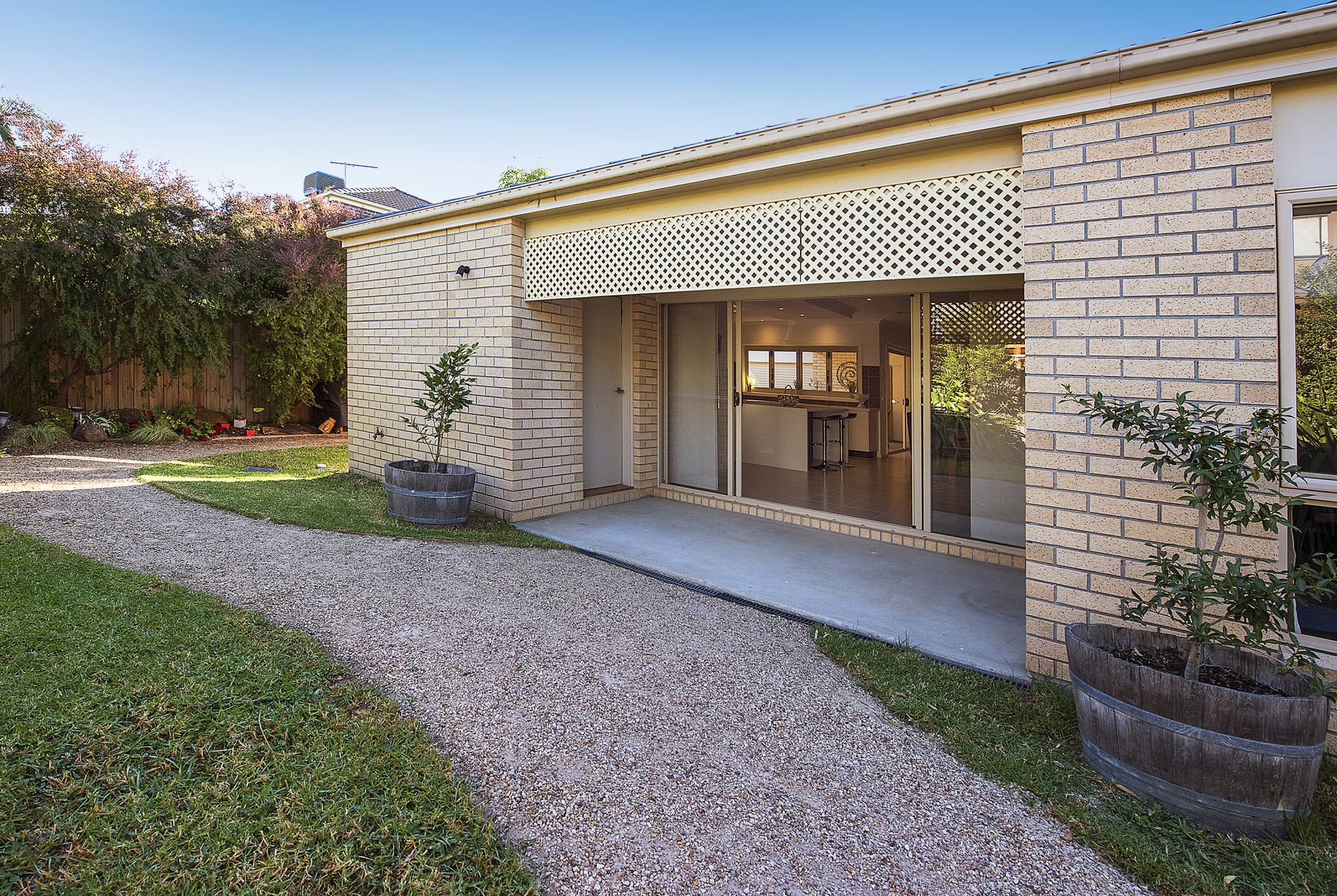 21 Chamonix Parade South Morang, South Morang - Thumbnail 2