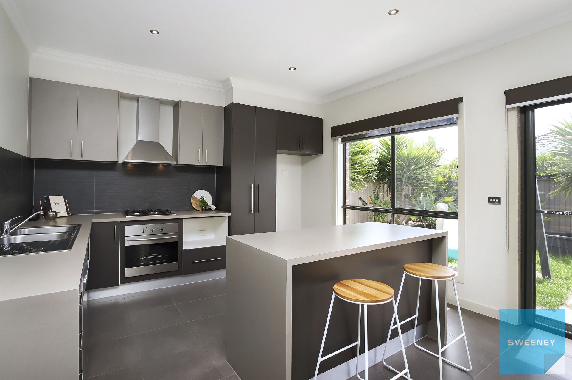 50 Mount Way, Caroline Springs - Thumbnail 3