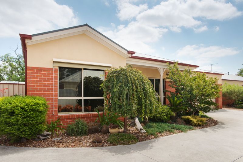 2/1 Lorna Street, Bacchus Marsh - Thumbnail 2