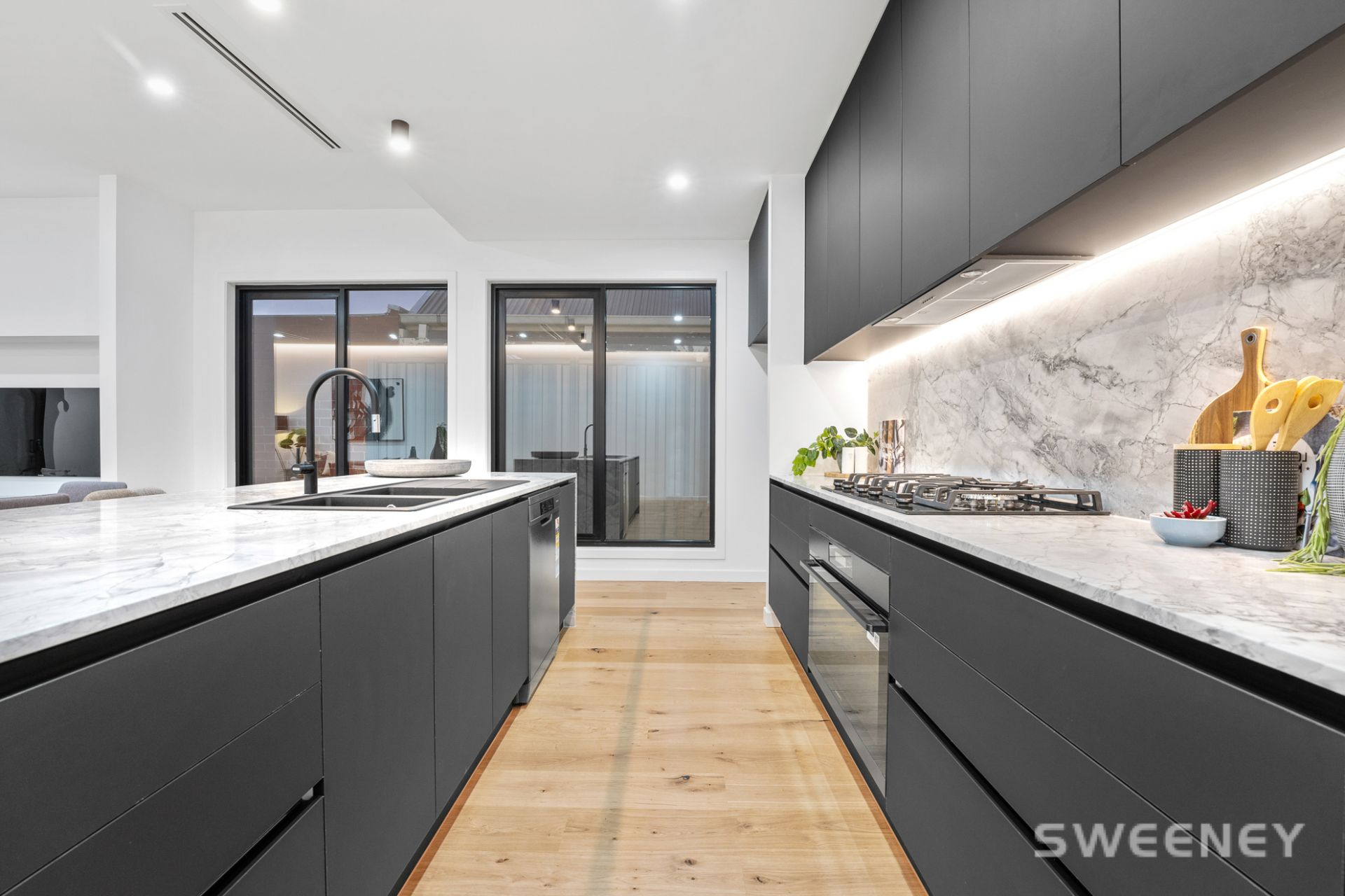 122A Mills, Altona North - Thumbnail 3