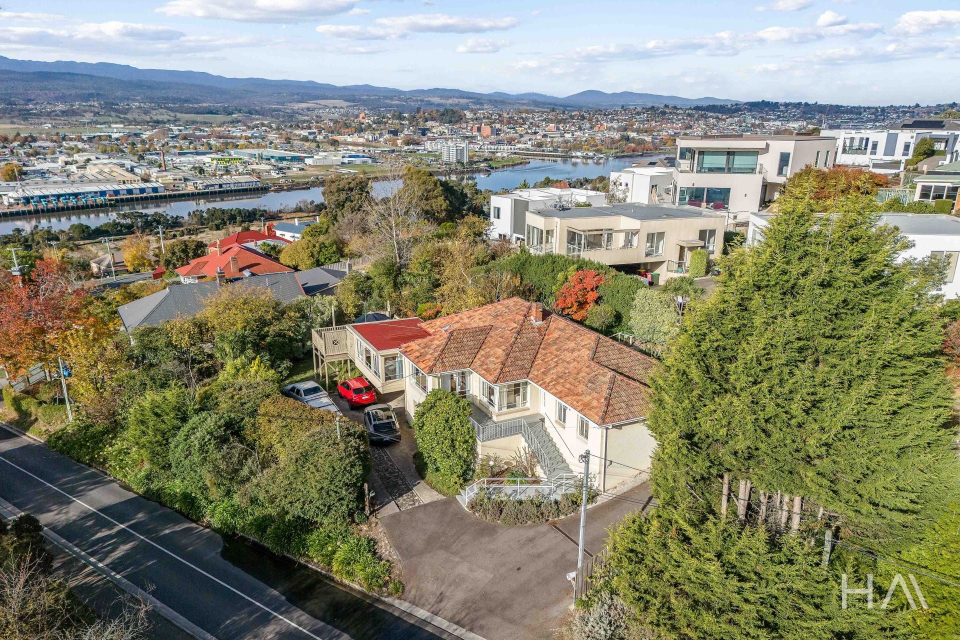 1/9-11 Cherry Road Trevallyn, Trevallyn - Thumbnail 2