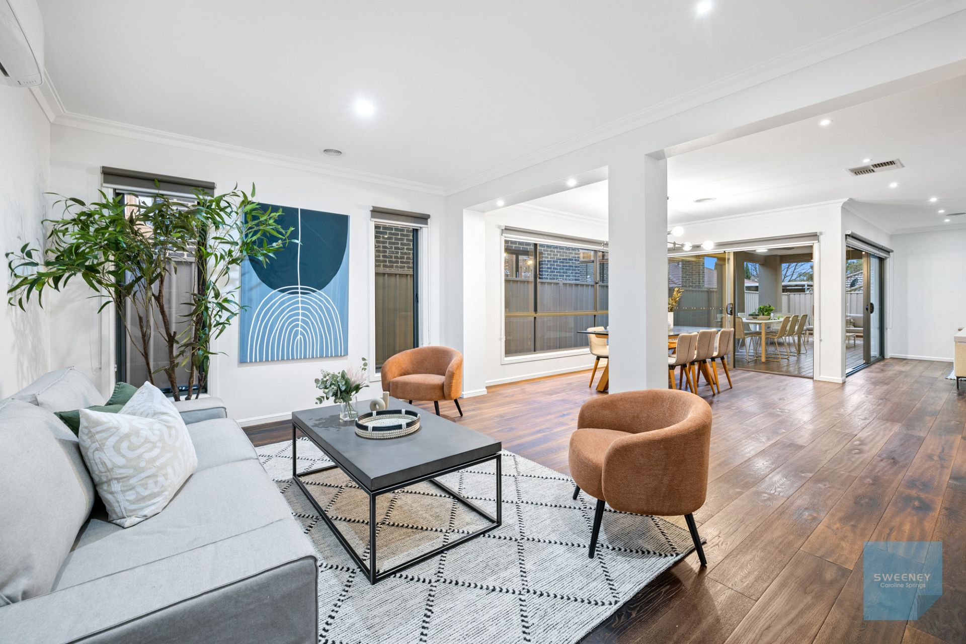 24 Orbis Avenue, Fraser Rise - Thumbnail 5