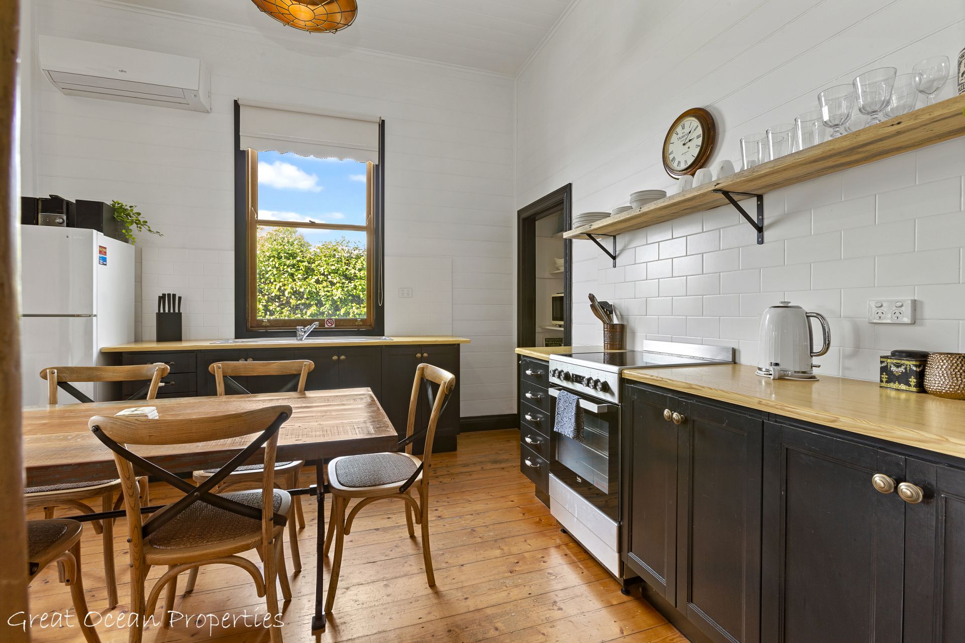 21-23 Nelson Street, Apollo Bay - Thumbnail 6