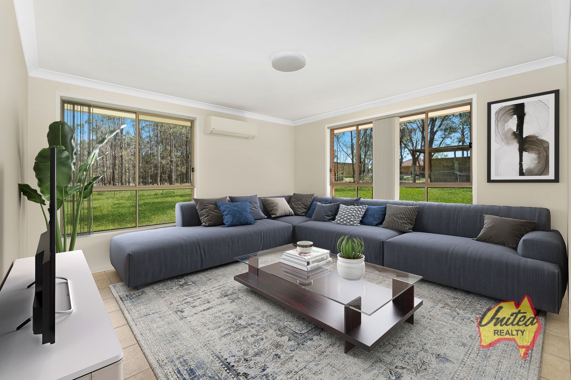 216 McCann Road, Rossmore United Realty