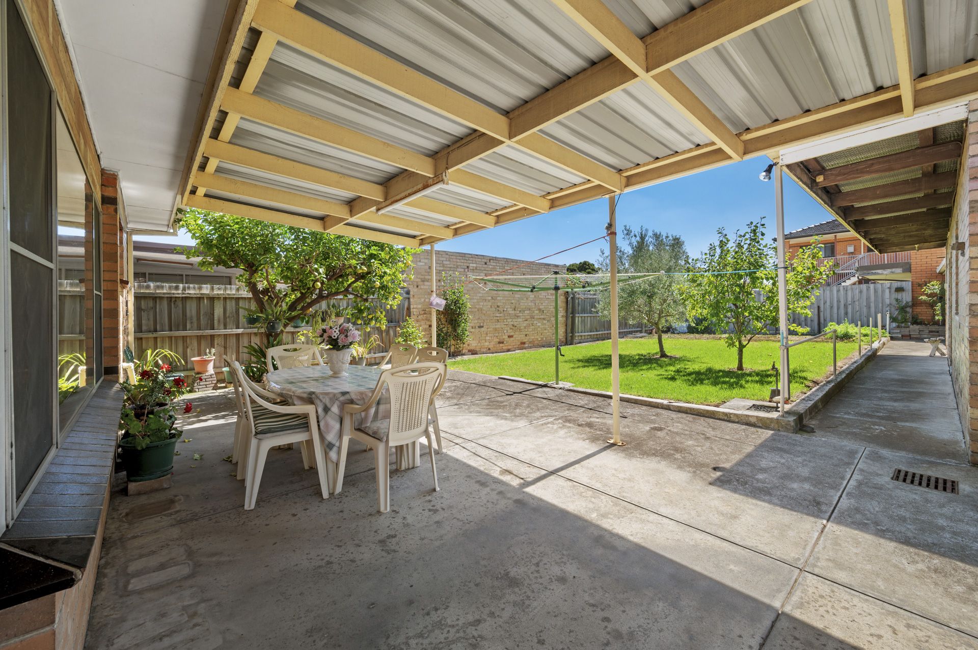 LOCATION, POTENTIAL, LAND APPROX 650M2