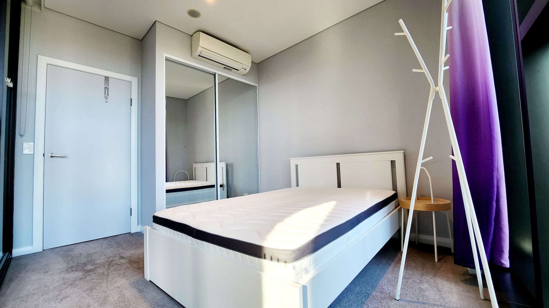 Real Estate For Lease 412/2 Waterways Street Wentworth Point , NSW