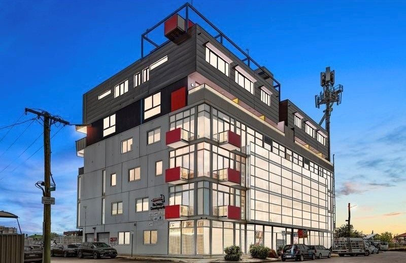 30/8-18 Whitehall Street, Footscray - Thumbnail 2