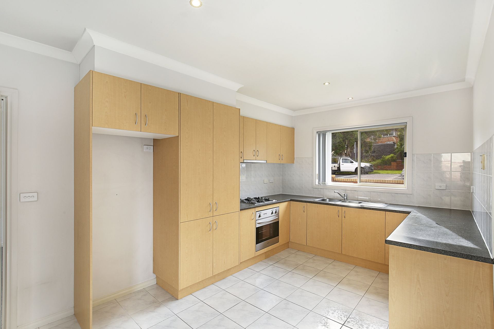 3 BEDROOM DELIGHT!