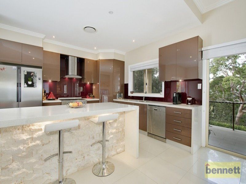 345 Lieutenant Bowen Drive, Bowen Mountain - Thumbnail 7