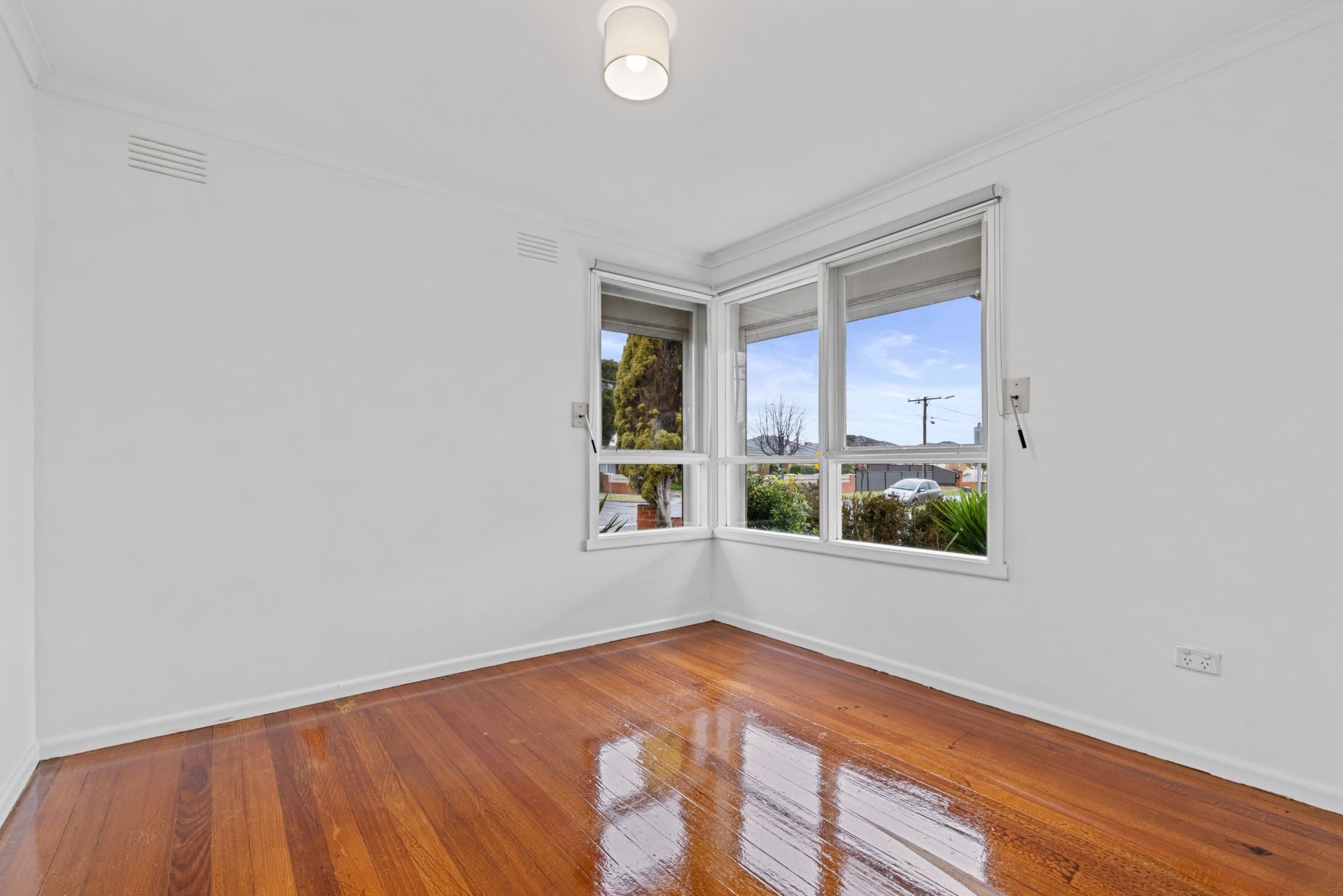 Spacious Thomastown Family Home!