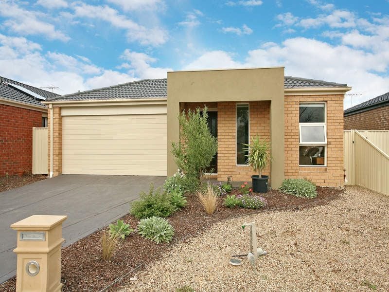 6 Reefton Circuit SOUTH MORANG, South Morang - Thumbnail 3
