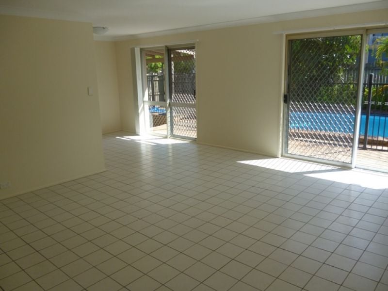 41 Lawrence Street Mooloolaba QLD, Mooloolaba - Thumbnail 3