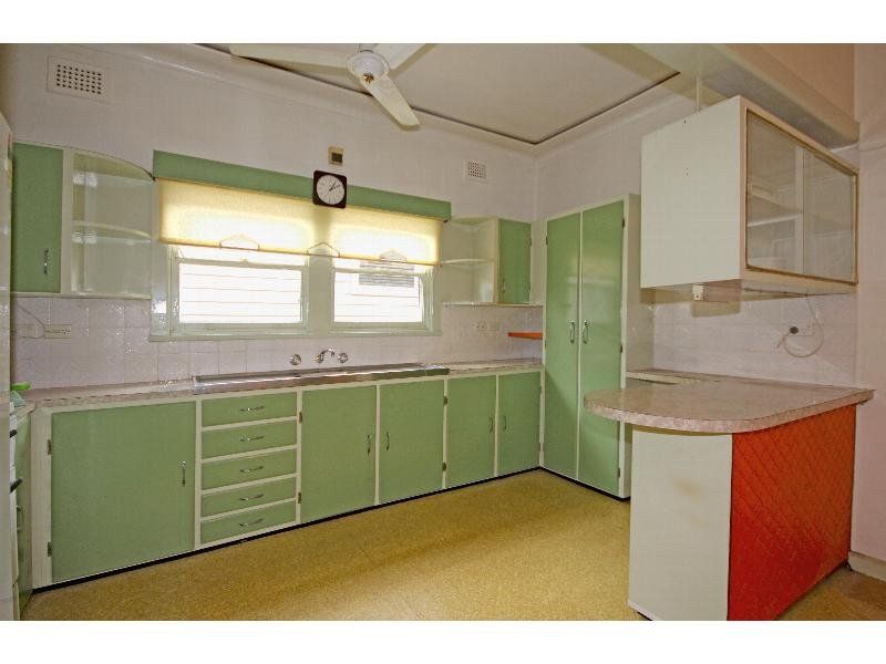 10 Fairfield Avenue, Windsor - Thumbnail 4