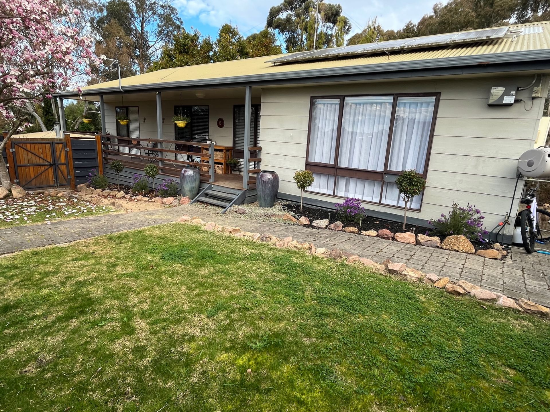 15 Scott Street, Bairnsdale VIC