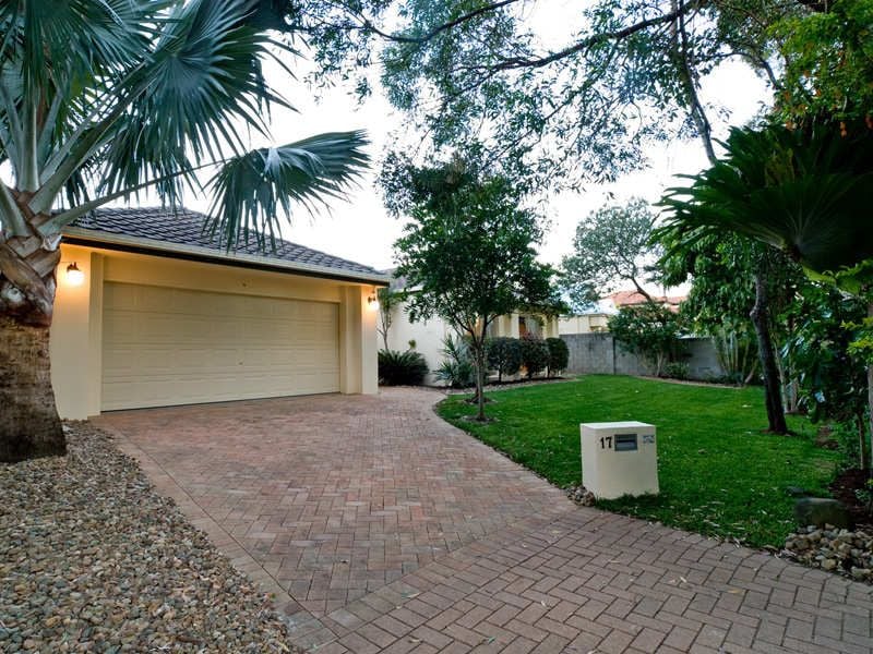 17 Tamarind Place TWIN WATERS QLD, Twin Waters - Thumbnail 4