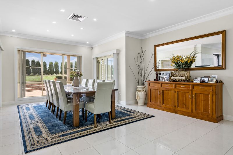 Real Estate For Sale 20 Inverary Close Razorback , NSW