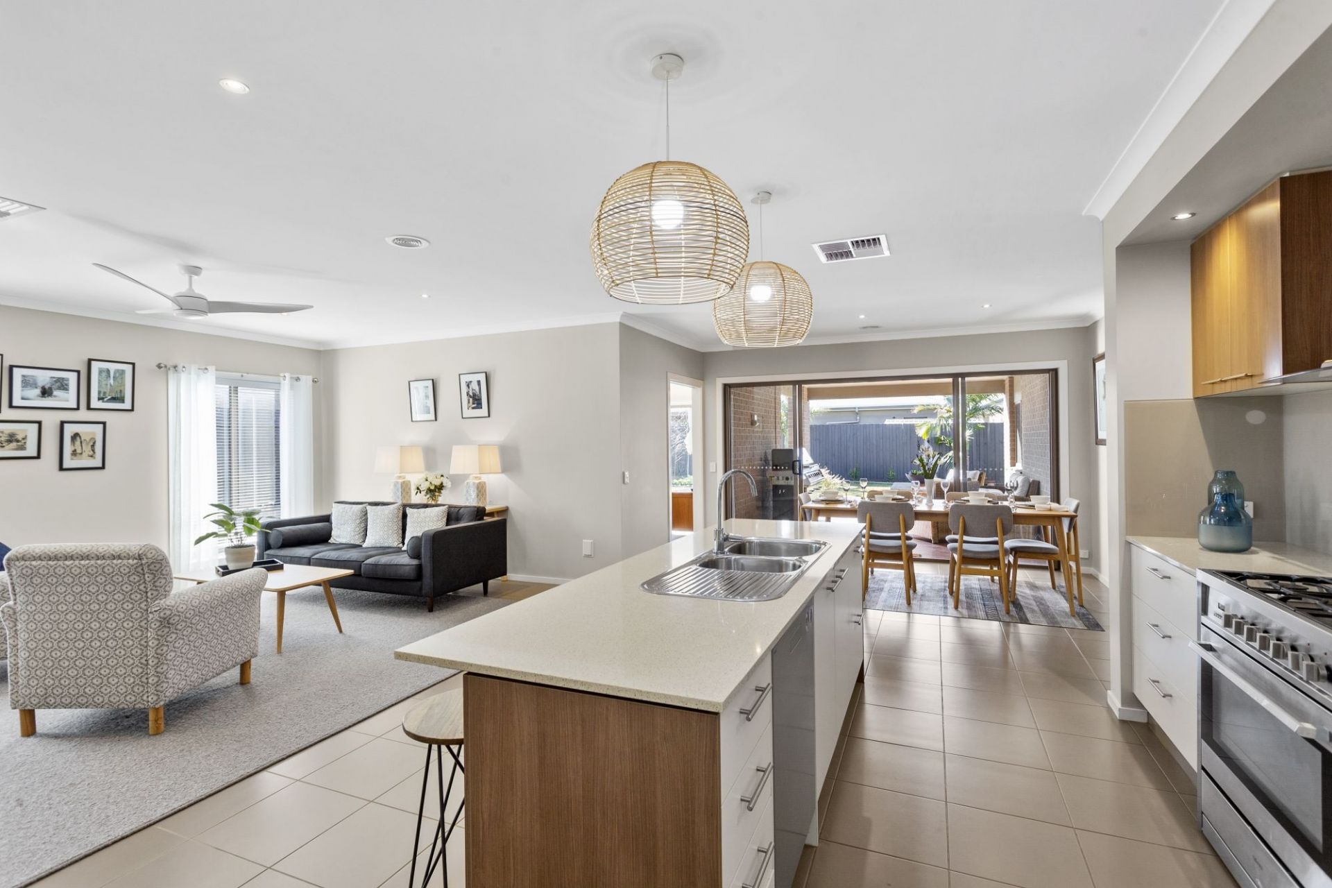 11 Oakdean Boulevard Ocean Grove VIC, Ocean Grove - Thumbnail 3