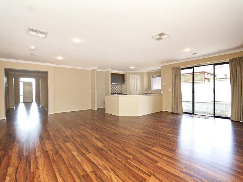 50 Edgbaston Parade, Caroline Springs - Thumbnail 5