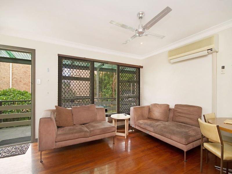 4/4 Johnston Street BILINGA QLD, Bilinga - Thumbnail 4
