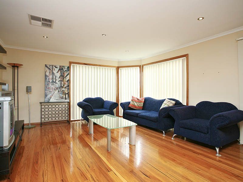 2 Earlington Boulevard, Burnside - Thumbnail 4