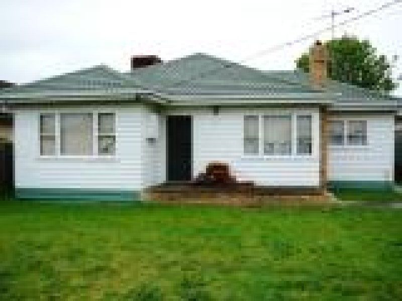 7 Bracken Grove, Altona - Thumbnail 2